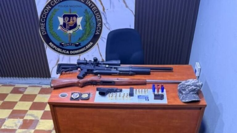 DINTEL ocupa armas, municiones y pertrechos militares durante allanamiento en Cotuí